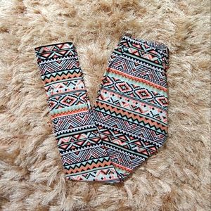 Bobbie Brooks Soft Leggings